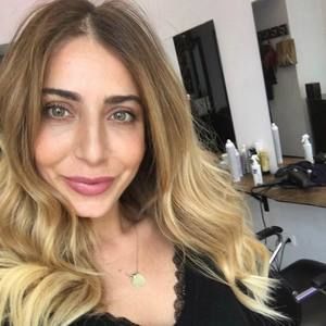 Meet your Posher, Pembe